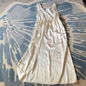 Vintage Vera wang night gown with lace and velvet details